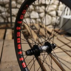 ROUES CUSTOM BSD REVOLUTION / ALIENATION VANDAL -ROUES Freestyle Grand Boutique r5 5512