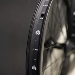 ROUES CUSTOM ECLAT CARBONIC / ECLAT SEISMIC LHD -ROUES Freestyle Grand Boutique r5 5630